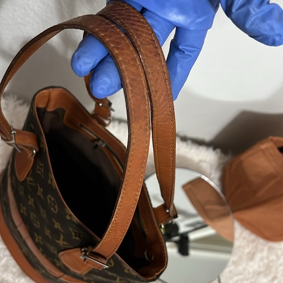 Authentic Rare Vintage Louis Vuitton The French Co Made in USA Bucket GM… - Picture 12 of 17